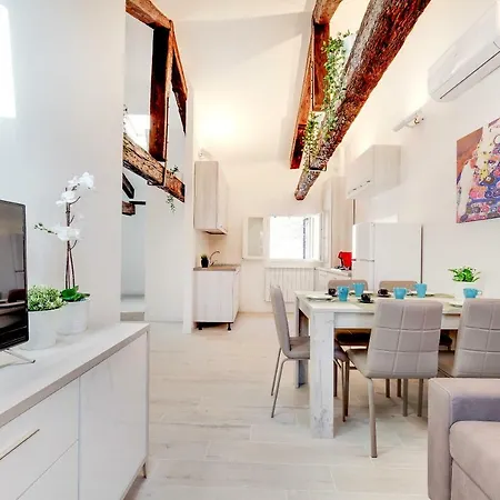 Apartment Ca Moderna 2 *