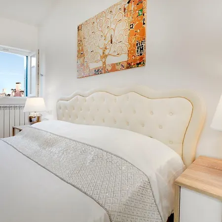 Apartment Ca Moderna 2 *